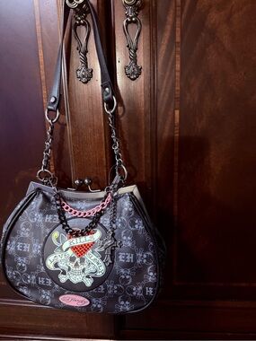Ed Hardy Love Kills SlowlyKiss-Lock Shoulder Bag